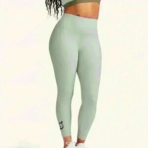 Peloton Mint Green Leggings Size Large